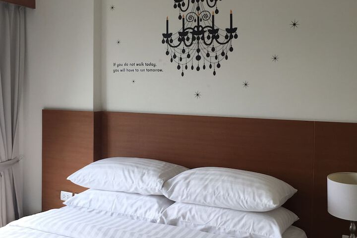 Room 9 of 59