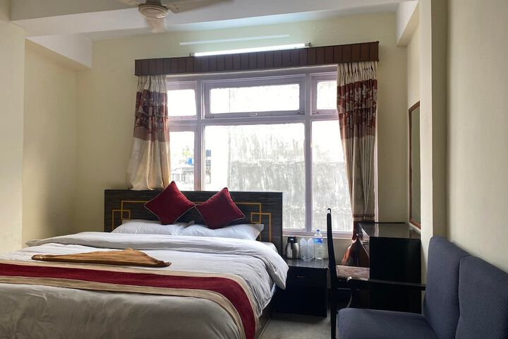 Room 30 of 59
