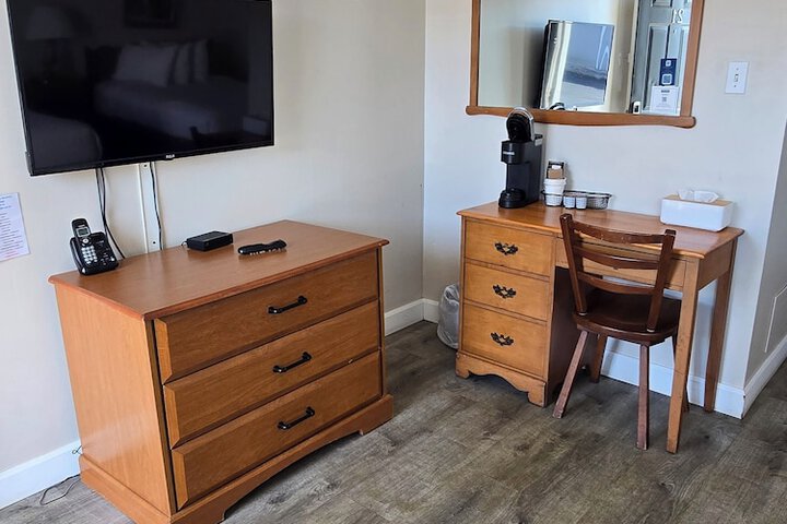 2 Double Beds Exterior Accessible (5 of 8)