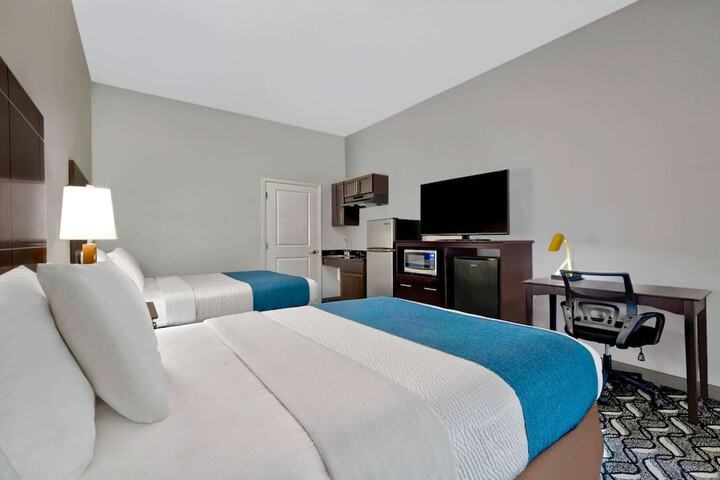 Room 12 of 26