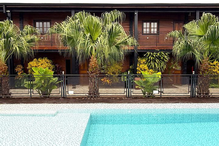 Pool 43 of 104