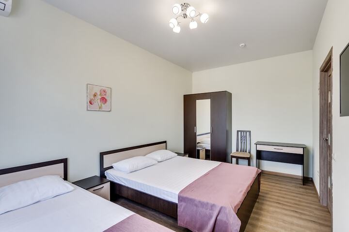 Room 8 of 72