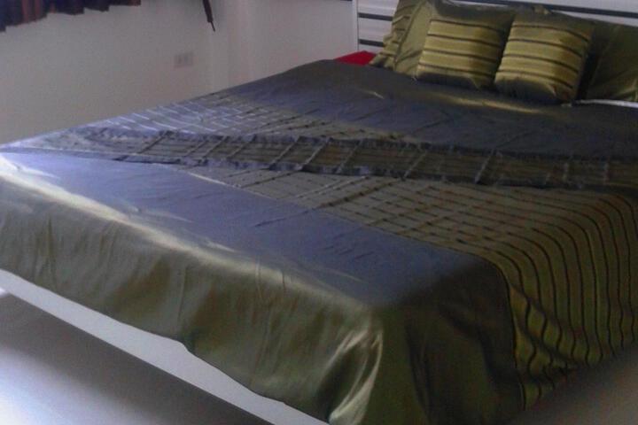 I Town Home Private House
