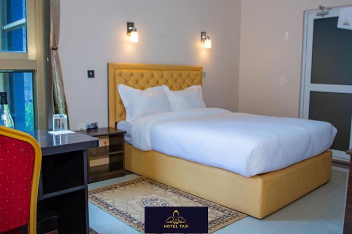 Hotel Taji