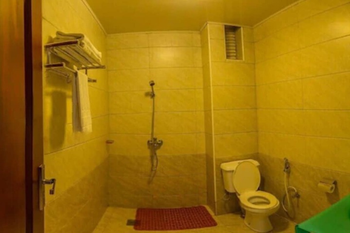 Room 35 of 75