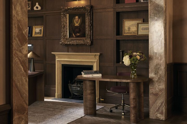 Guest Lobby