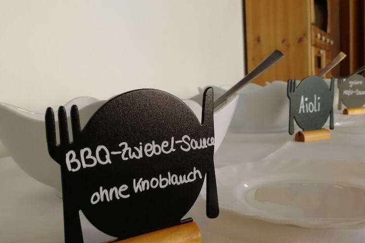 Dining 20 of 34