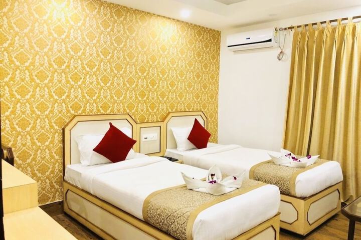 Room 8 of 52