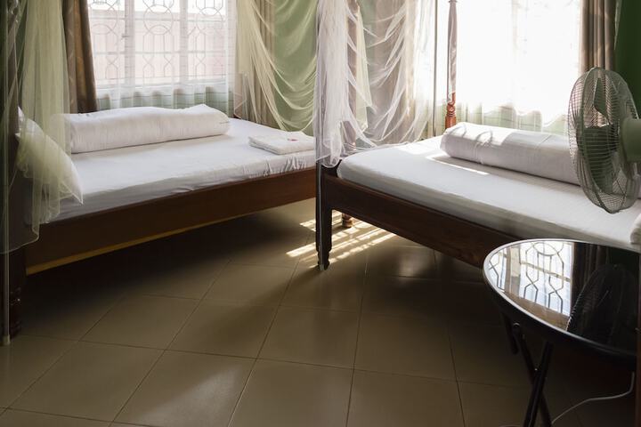 Room 21 of 46
