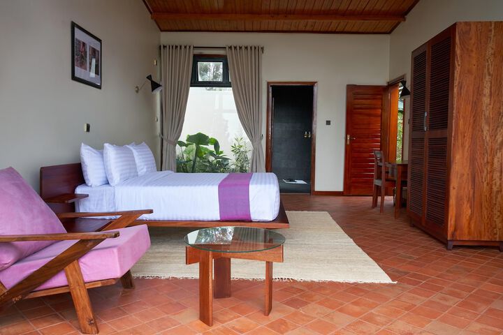 Room 2 of 23