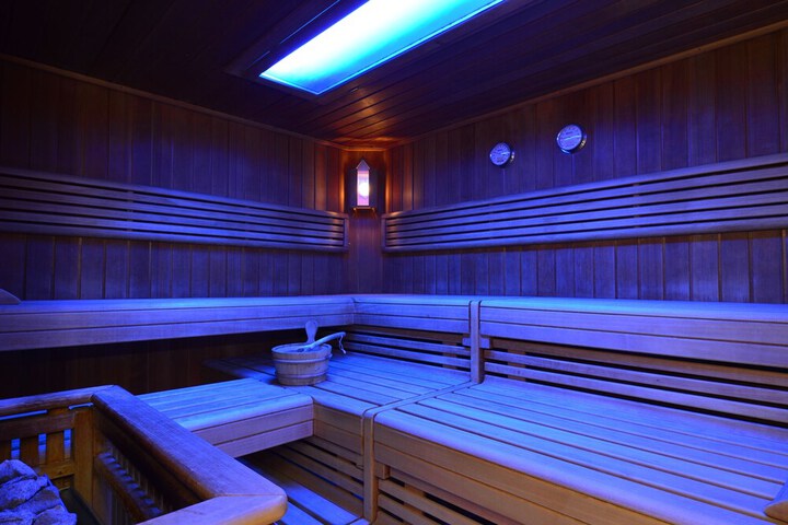 Spa 18 of 46