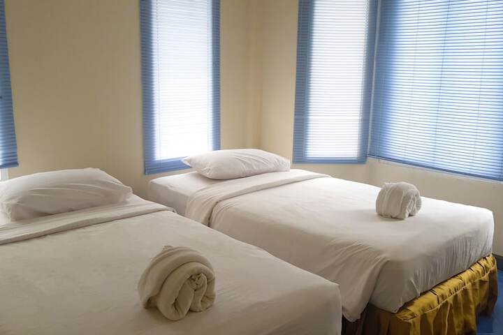 Room 55 of 194