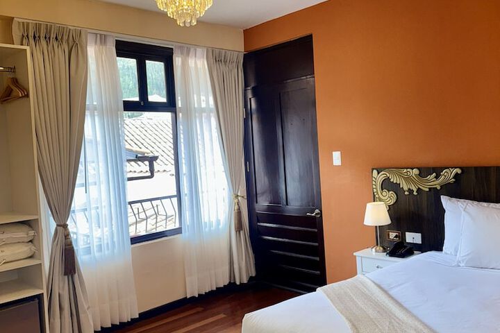 Room 19 of 65