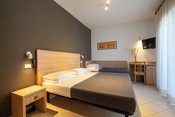 Room 48 of 115
