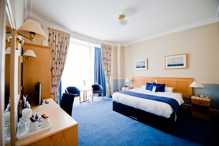 Room 5 of 43