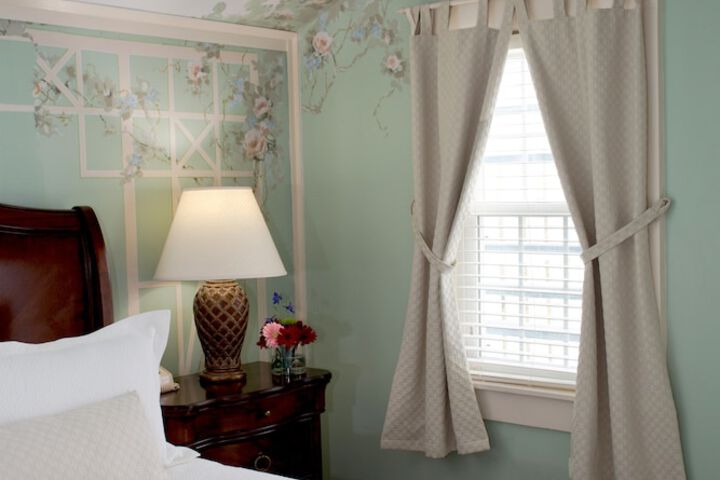 Room 8 of 55