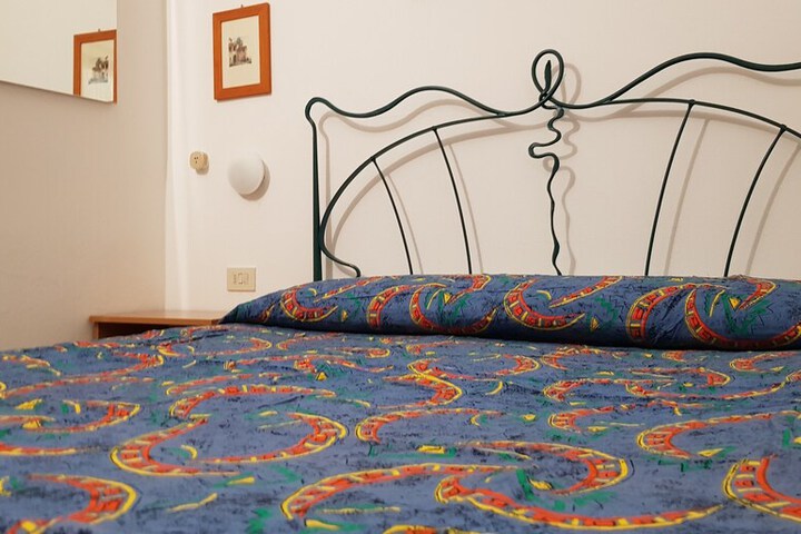 Room 26 of 30