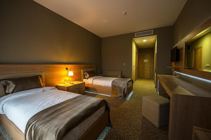 Room 8 of 47