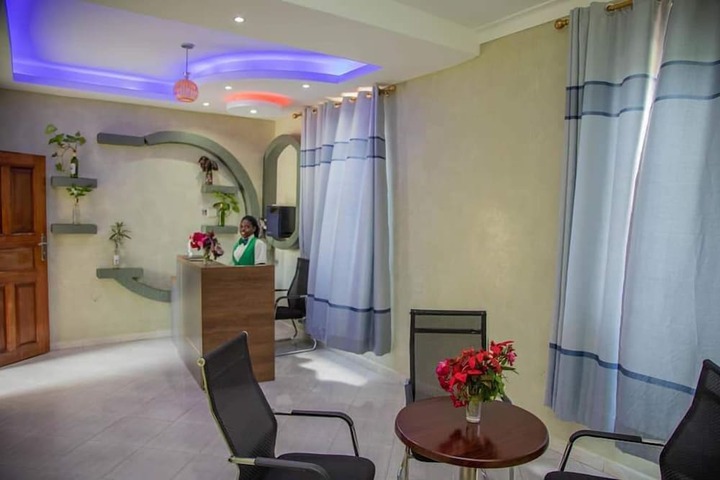 Hotel Interior 4 of 28