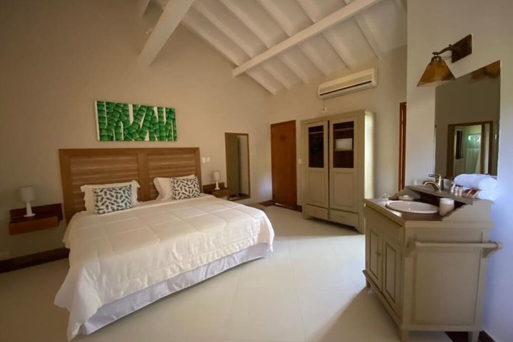 Room 19 of 80