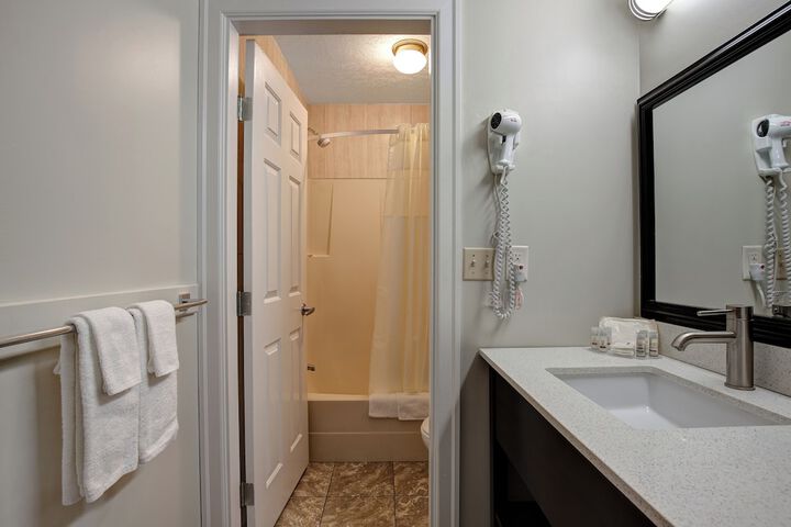 Room 30 of 42