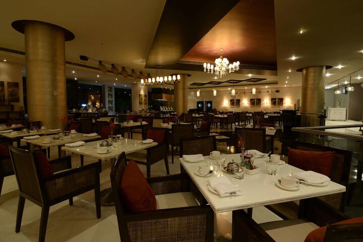 Dining 69 of 133