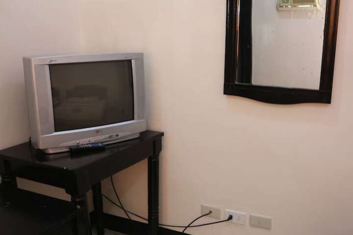 Room 14 of 24