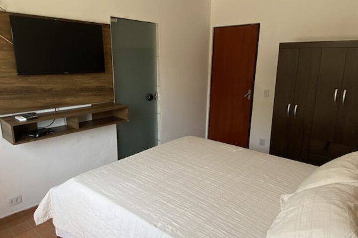 Room 17 of 43