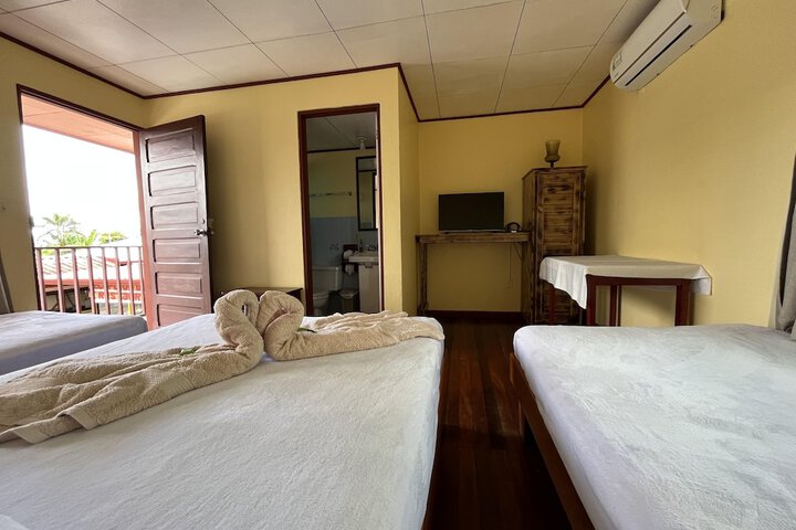 Room 2 of 9
