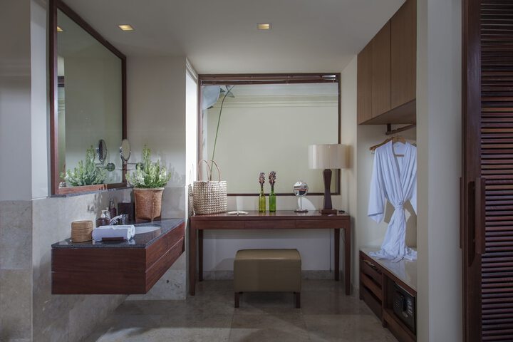 Room 45 of 112