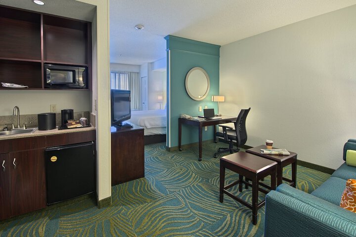 Room 12 of 22