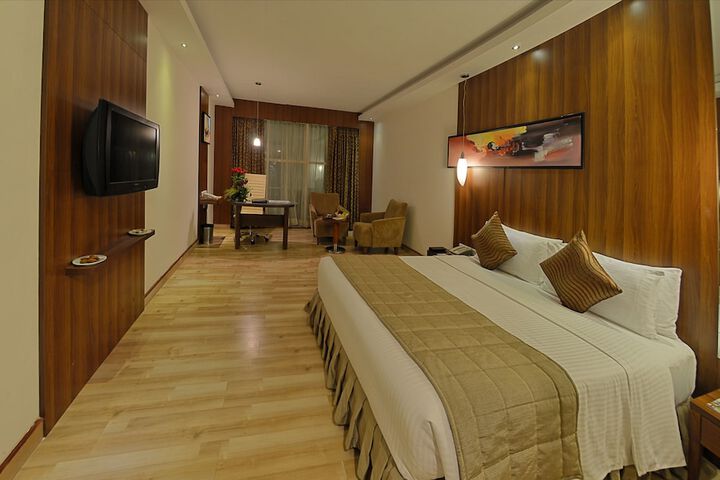 Room 6 of 36