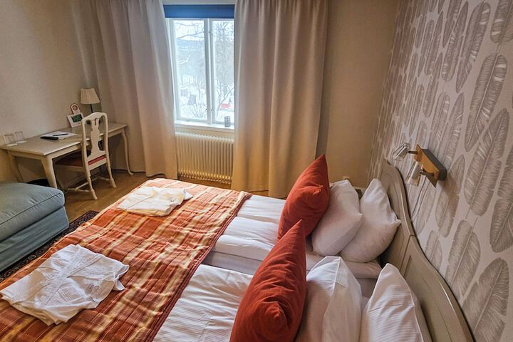 Room 26 of 75