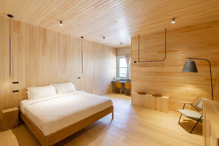 Room 4 of 34