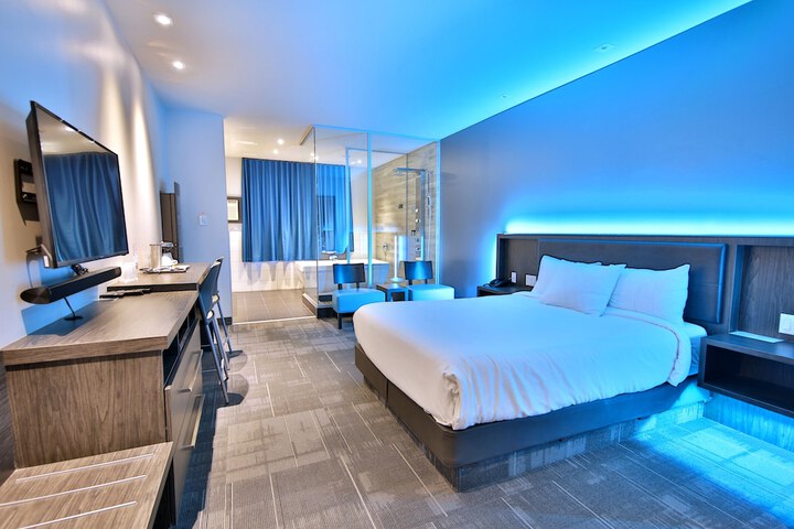Superior Room 2 Queen Beds (15 of 16)