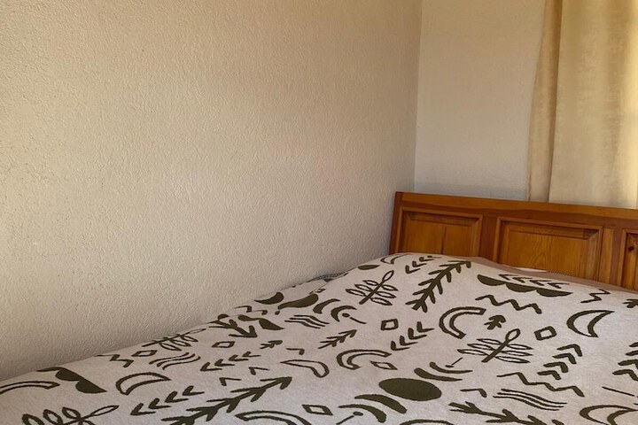 Room 4 of 72
