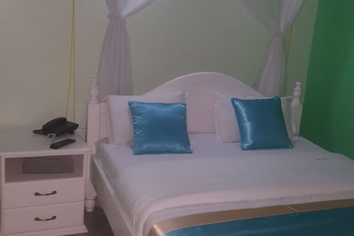 Room 2 of 12