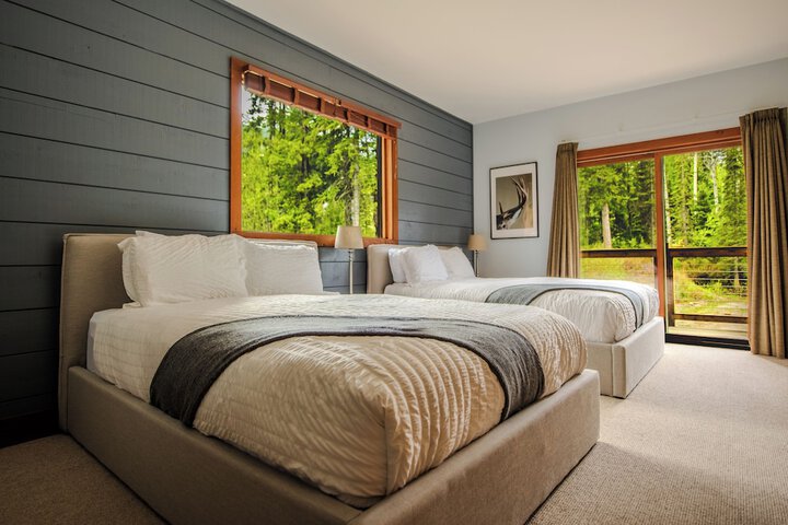 Room 4 of 28