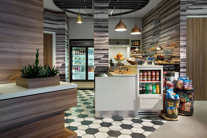 Snack bar
