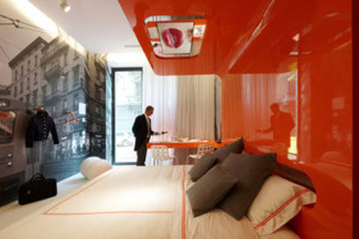 Room 14 of 30