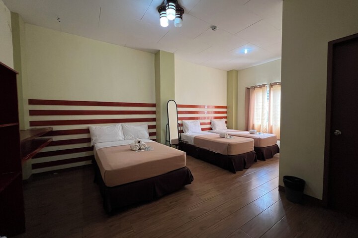 Room 17 of 26