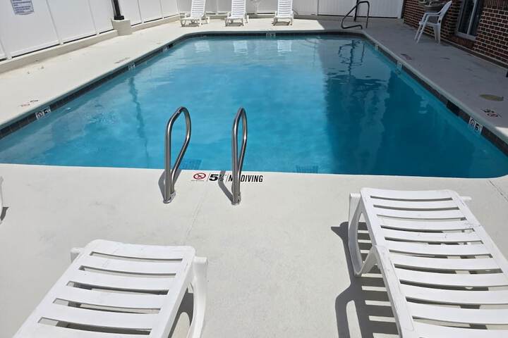 Pool 16 of 29