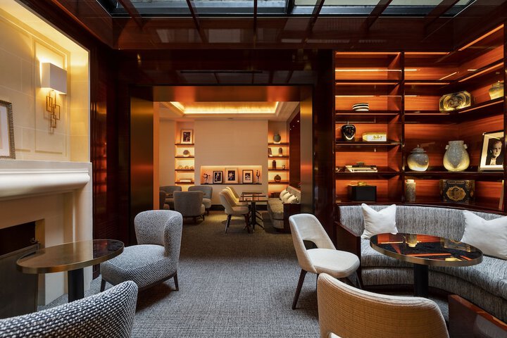Lounge 60 of 62