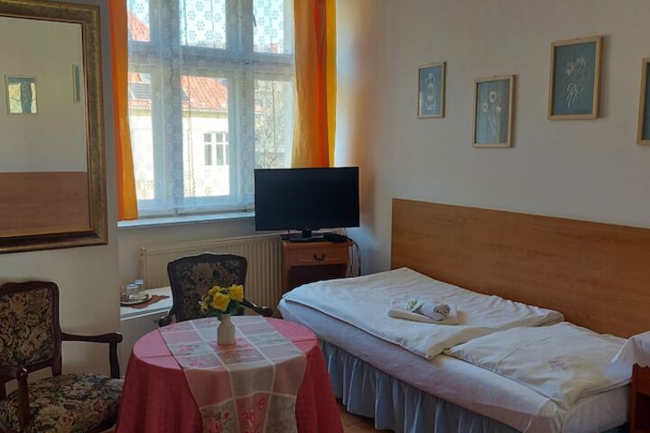 Room 37 of 88