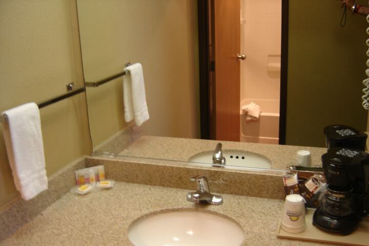 Room 43 of 60