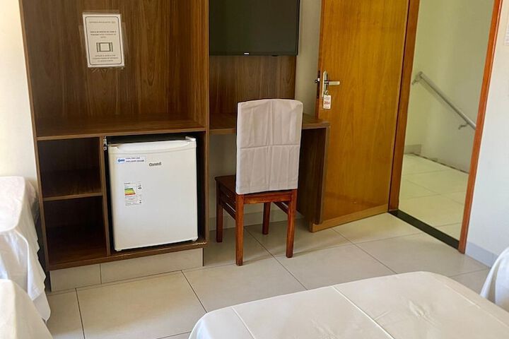 Room 15 of 24