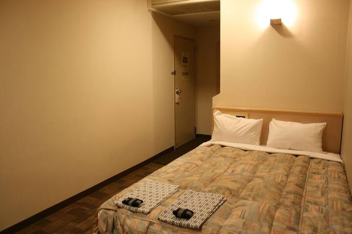 Room 9 of 54