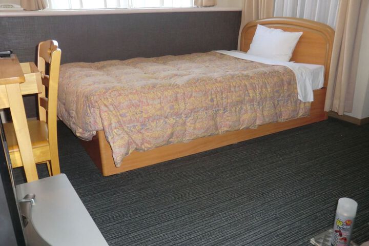 Room 22 of 50