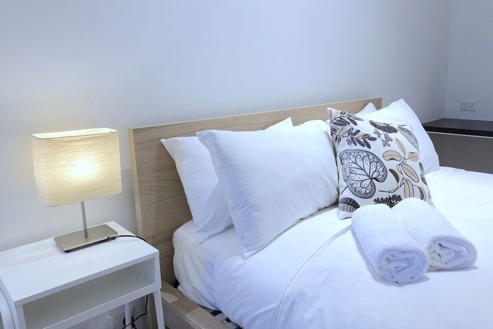 Room 6 of 26