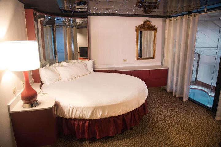 Cove Harbor King Bed (4 of 24)